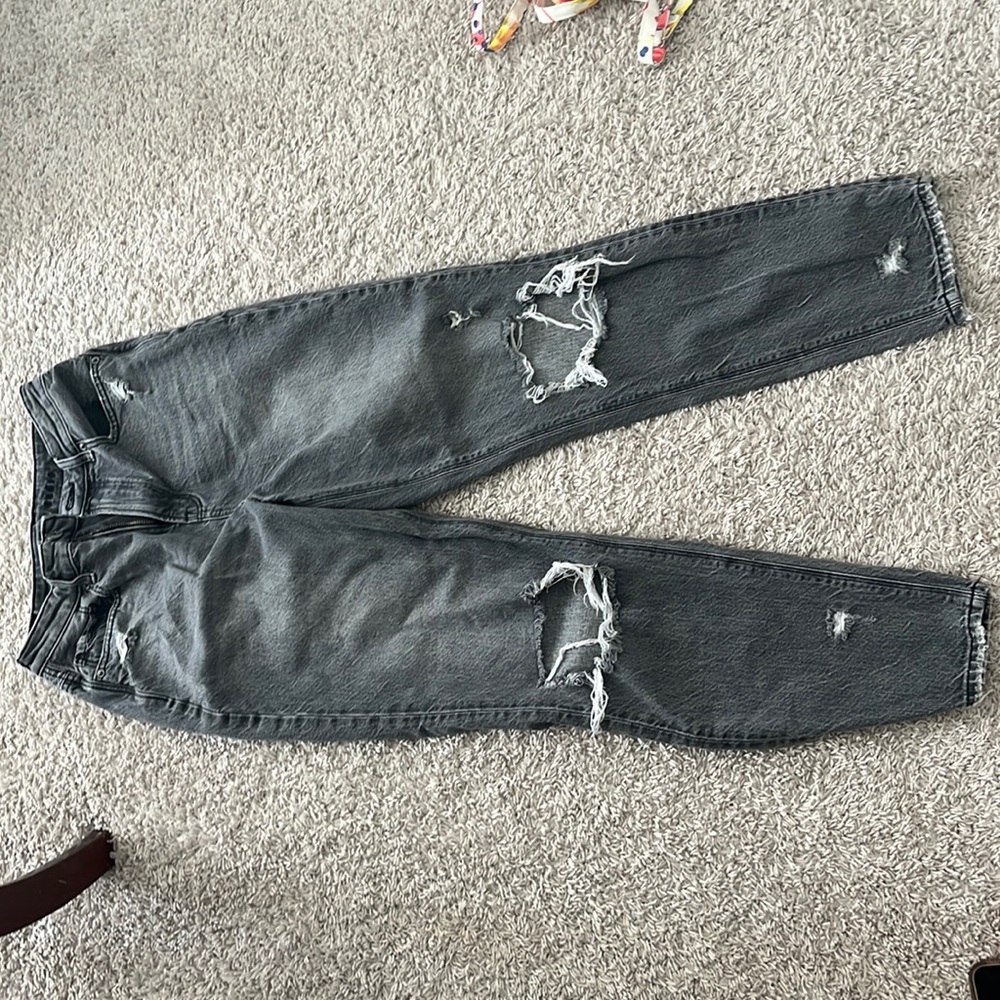 american eagle mom jeans
